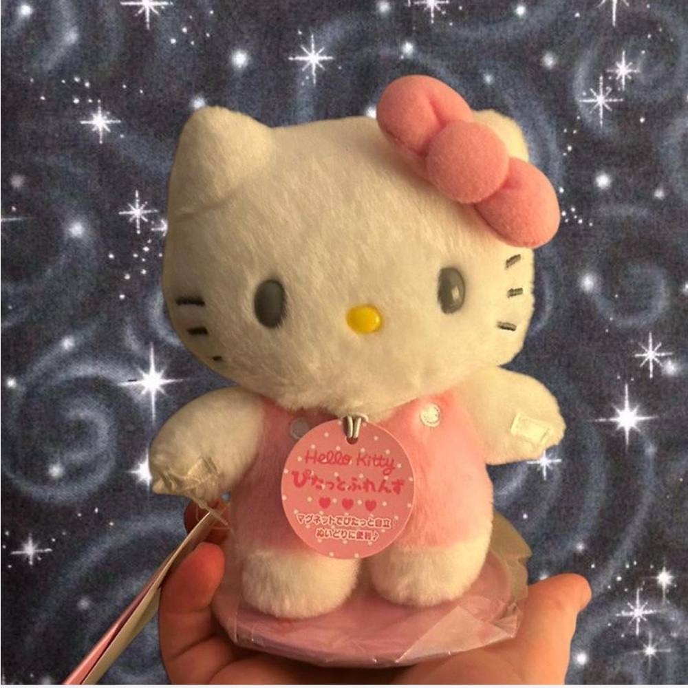 Sold💰Sanrio Original NWT Hello Kitty Plush 5.25” Doll Magnetic Standfrom Japan